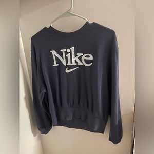 Nike women’s sweatshirt/ crew long sleeve